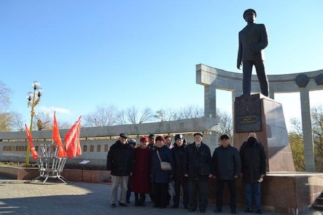 В Калмыкии отметили День рождения Героя Советского Союза Басана Городовикова