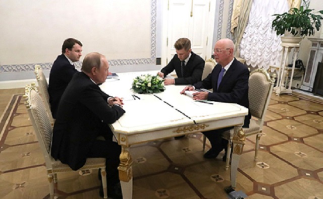 Шваб и Путин: дружеские встречи
