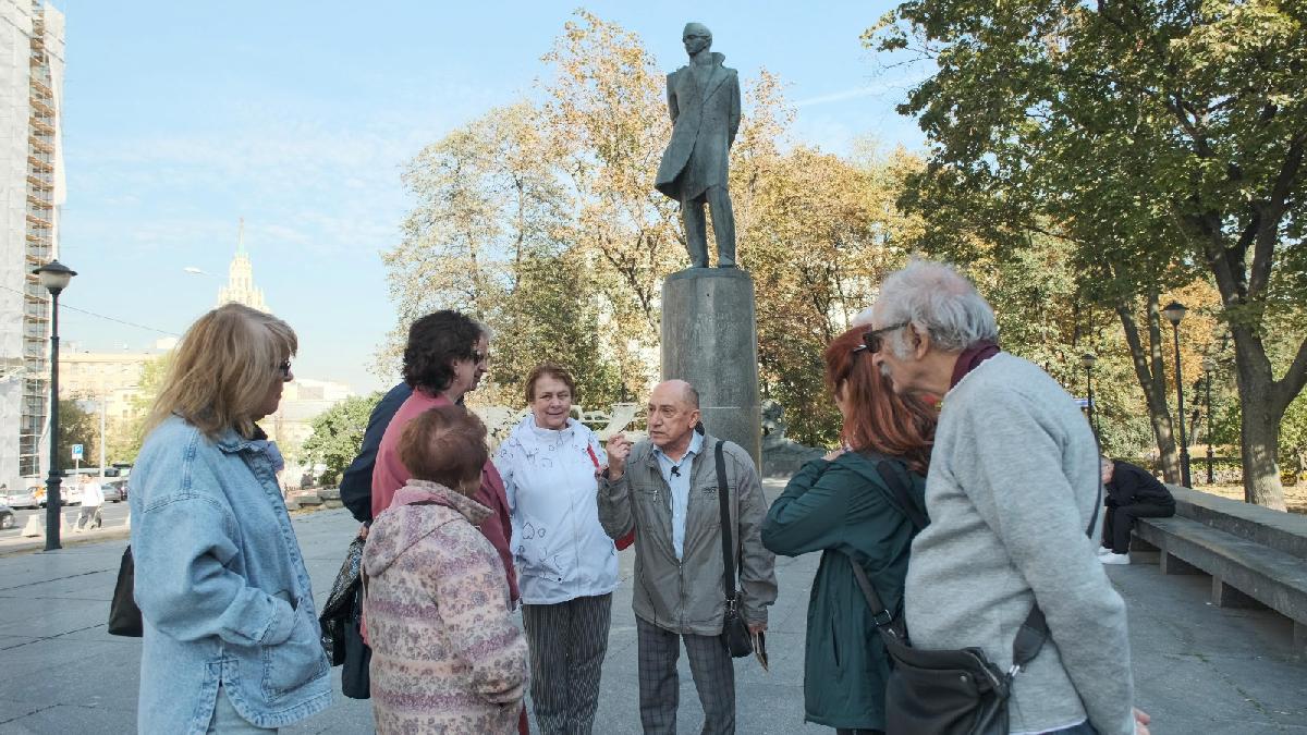 «Русский лад» организовал экскурсию по Лермонтовским местам Москвы