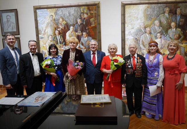 «Русский Лад» создал в Иркутске творческую атмосферу на церемонии награждения государственными наградами