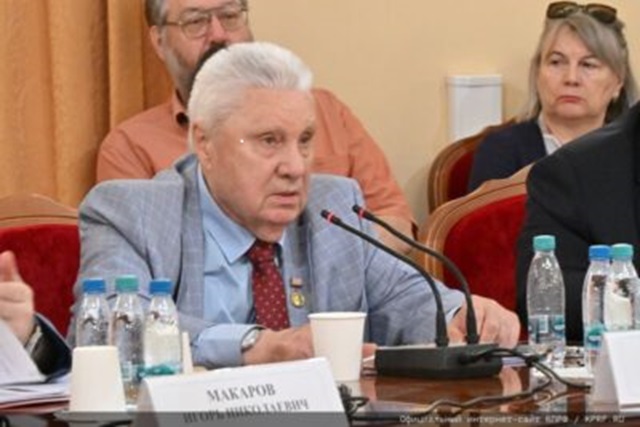 И.М. Братищев. Россия: путь к развитию