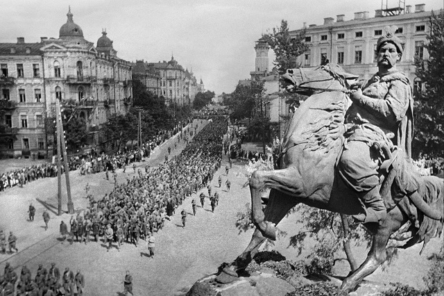 А. Антонов. Освобождение Киева: 79 лет назад и сегодня