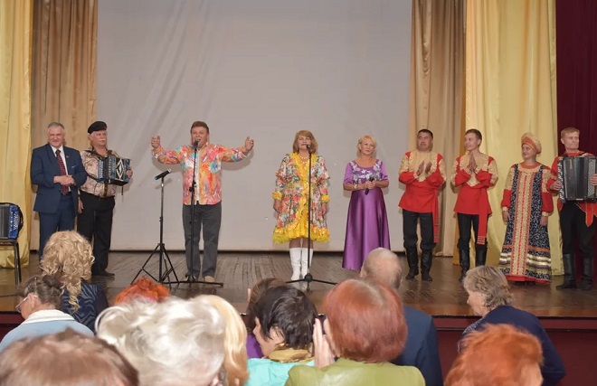 «Русский Лад» и «Русская гармонь» встретились в Иркутске